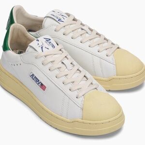 NEW AUTRY Bob Lutz Logo Low Top Leather Sneakers